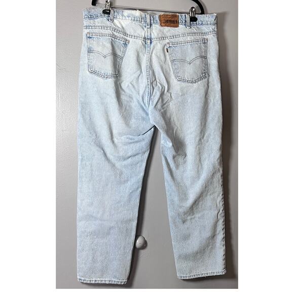 ✨Vintage Levi’s 540 Relaxed Fit Taper Jeans W42 L30 Men’s Light Wash Denim Pants - Picture 2 of 11